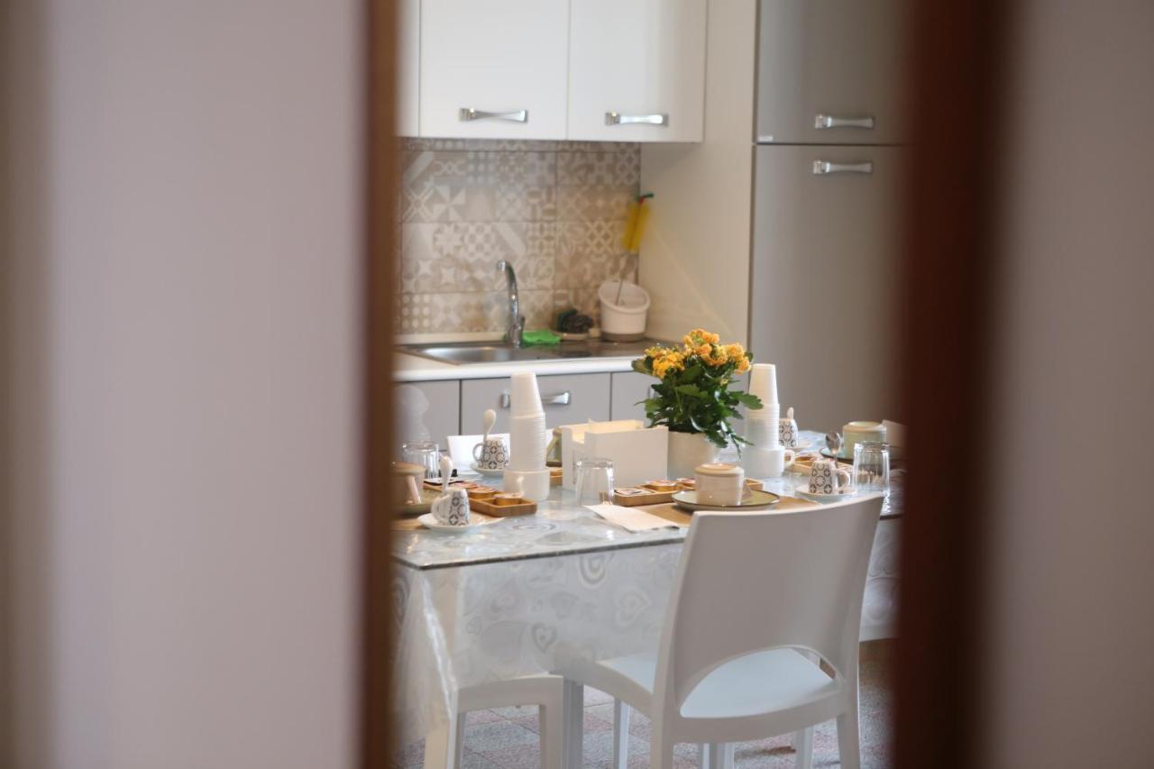 Corsomessina64 Bed & Breakfast Crotone Eksteriør bilde